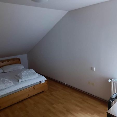 Valvasorjev Dom Pod Stolom Zirovnica Exterior foto